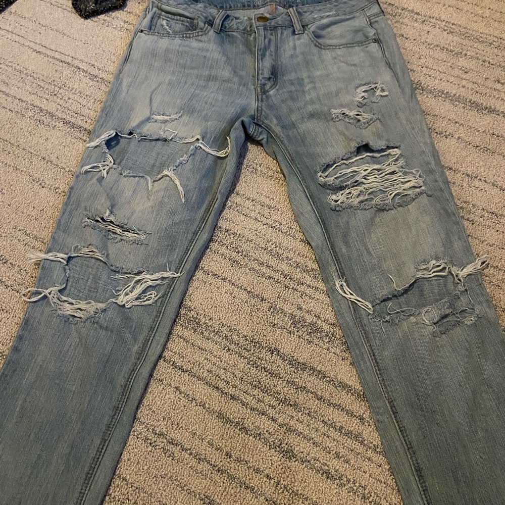 American eagle mom jeans
